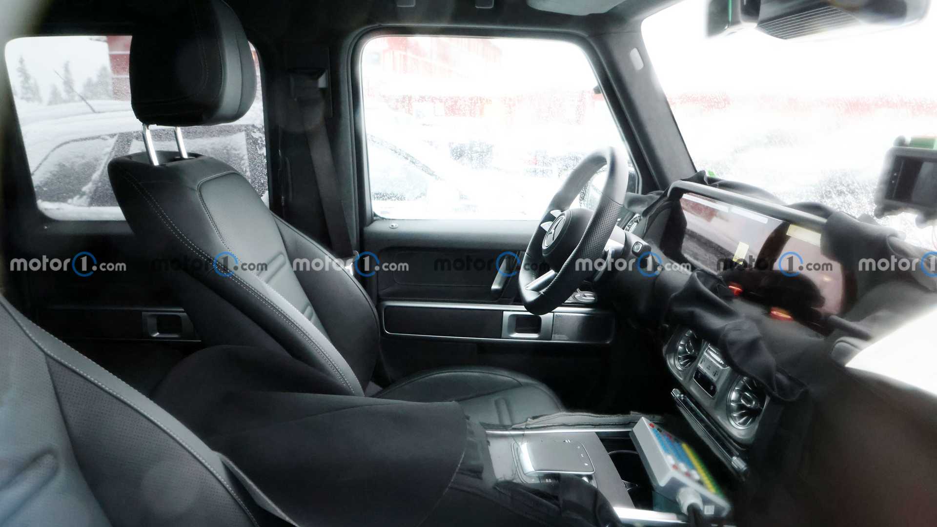 Spy images of the interior of the Mercedes-Benz EQC