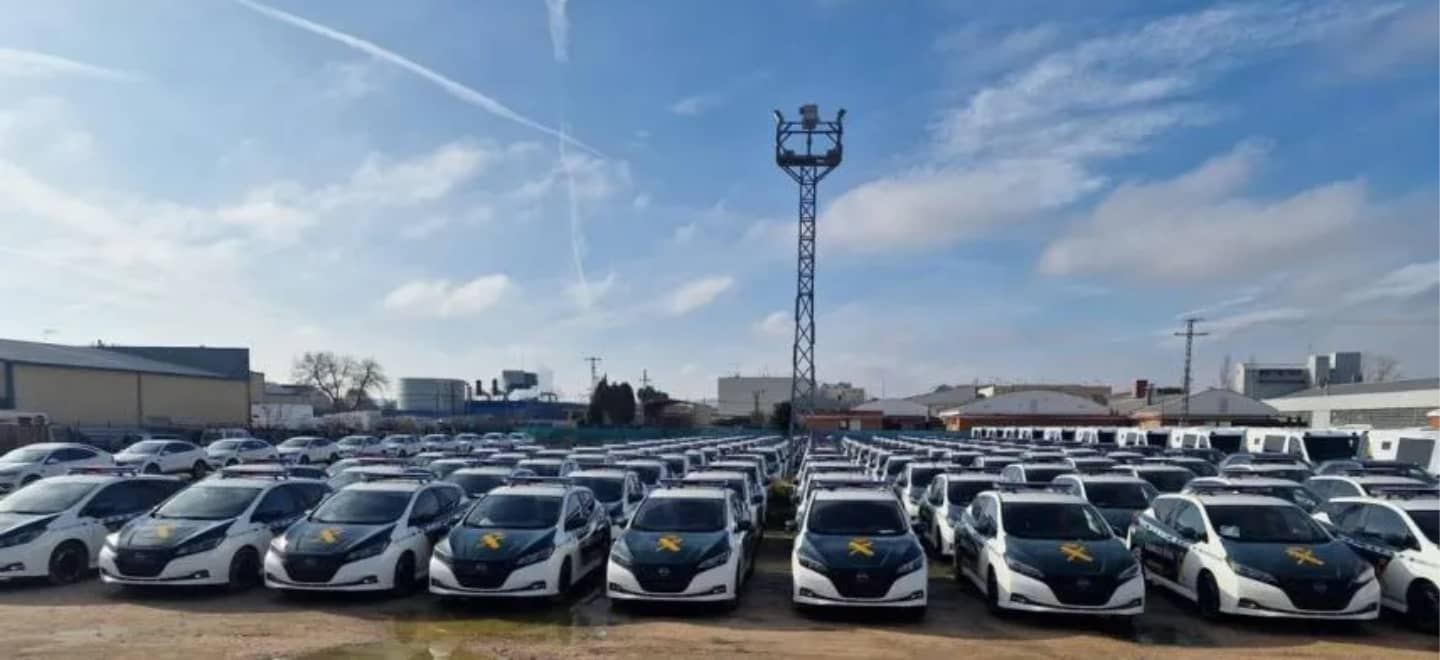 The controversial electrification of the Civil Guard: they have more than 200 patrol cars stopped because there are no chargers