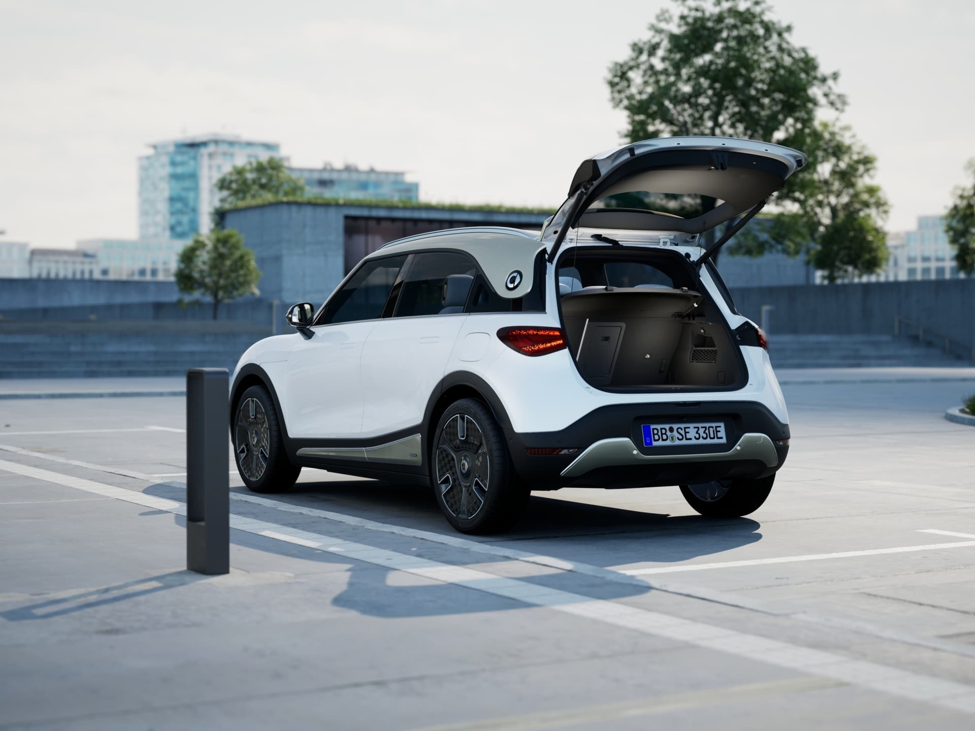 With 411 liters of trunk and 272 CV, there is no electric SUV that offers more for less money