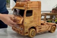 Wooden Replica of Mercedes‑Benz Actros Made to Welcome the New Year